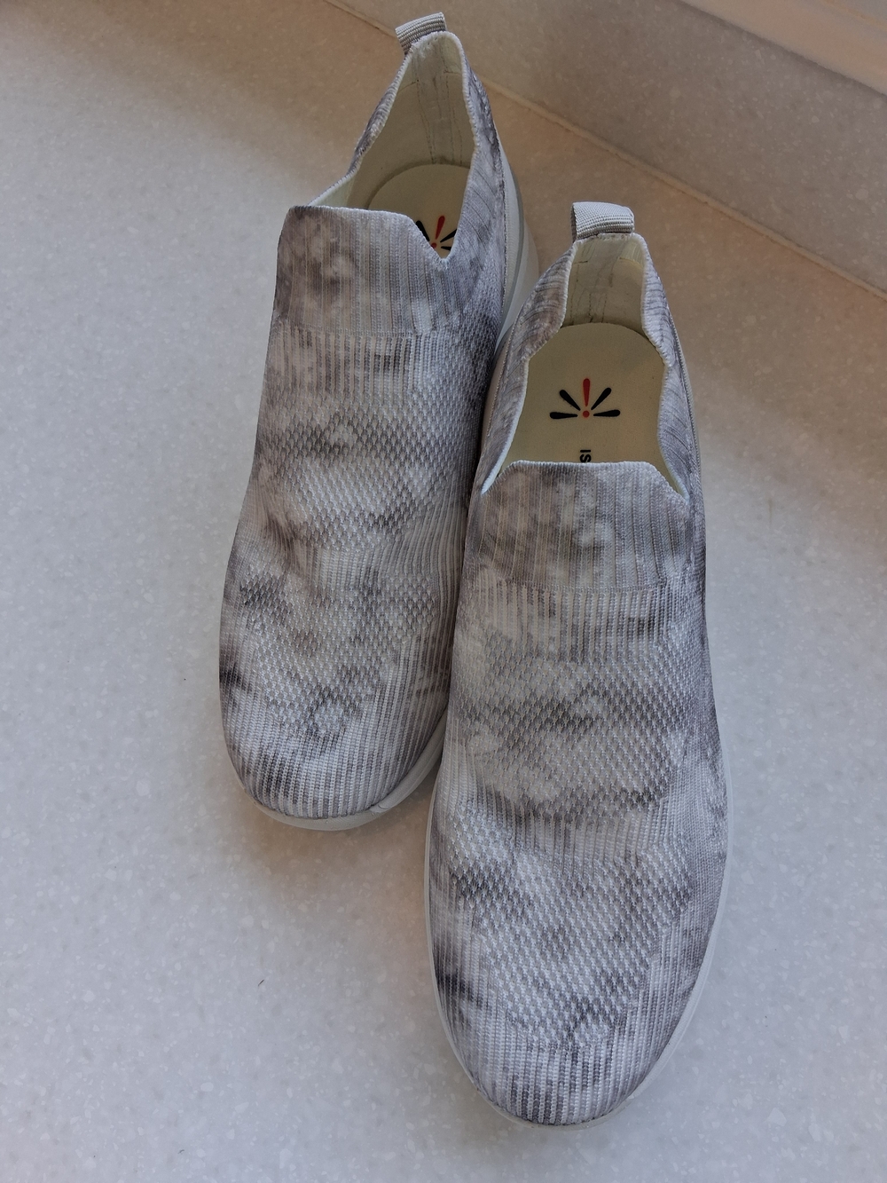 Isaac Mizrahi Slip-On Knit Sneakers in Gray and White